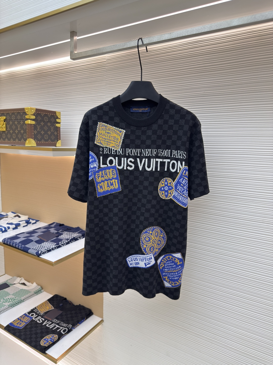P180 Camisa de manga corta de punto con patrón de tablero de ajedrez LOUIS VUITTON ●Original: comprada por 11100 para d…