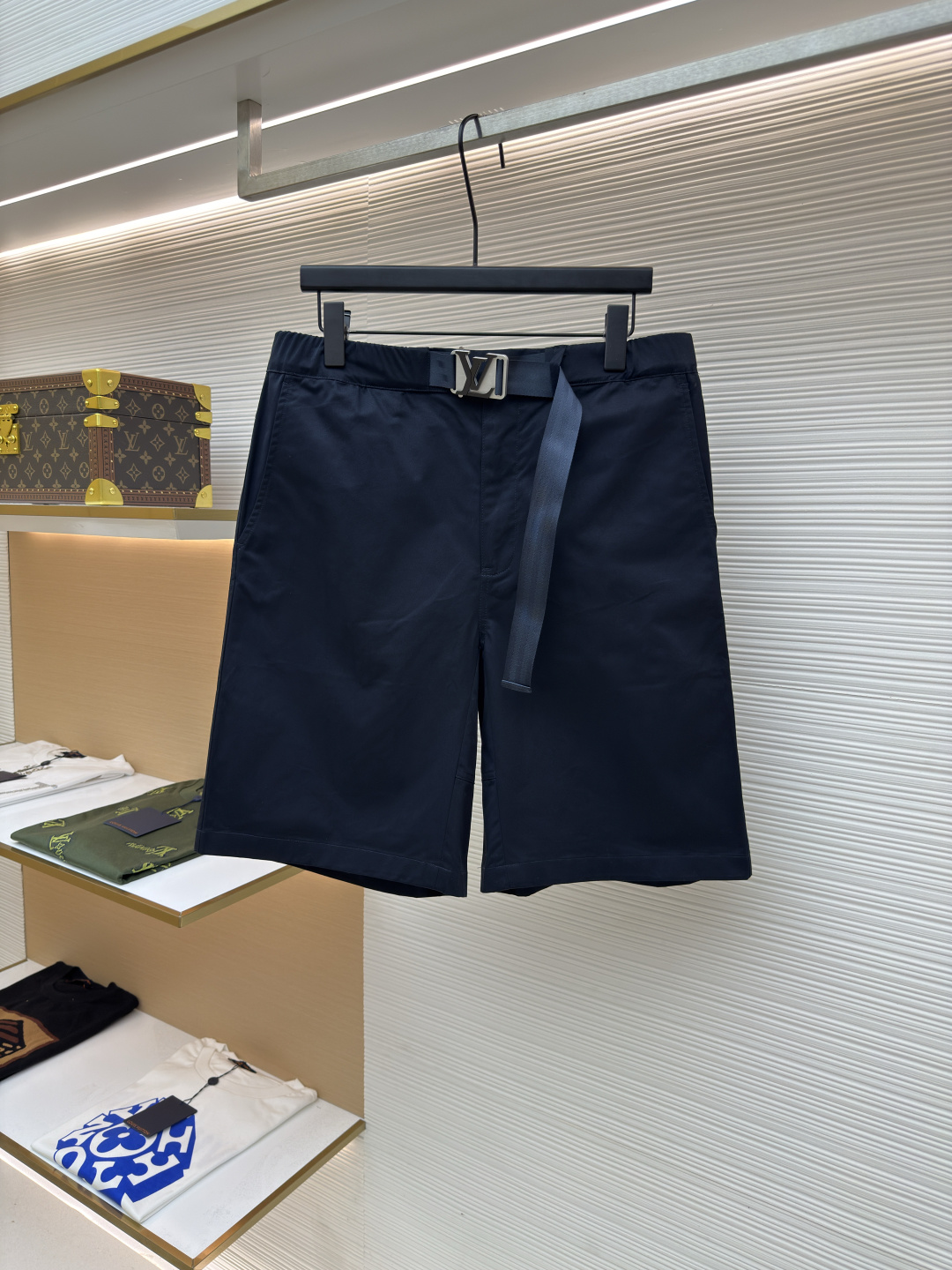 LOUIS VUITTON ● 8000 ● 1680554-B05 ● ● ● ● 335 ● 44-46-48-50 ● 60s*60s 75D logo Pantaloncini