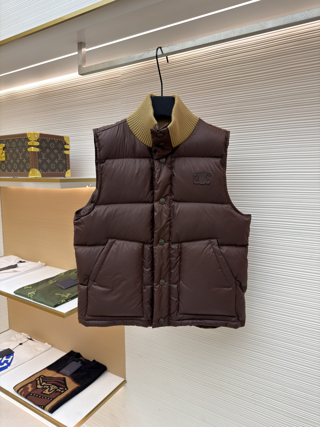 Celine ● 1681071-C65 ● ● ● ● 440 ● 36-38-40 ● 100% TRIOMPHE Piumino