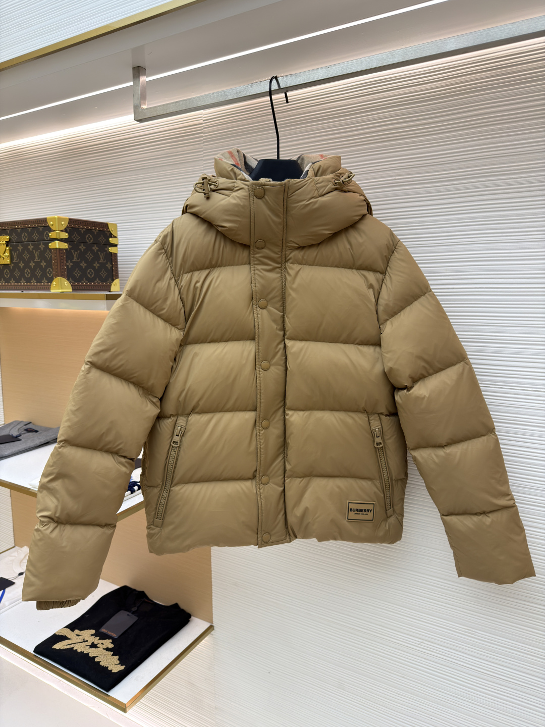Burberry ● 5061 ● 1681526-E85 ● ● ● ● ● 900 ● S-M-L-XL-XXL ● - Piumino Cappello