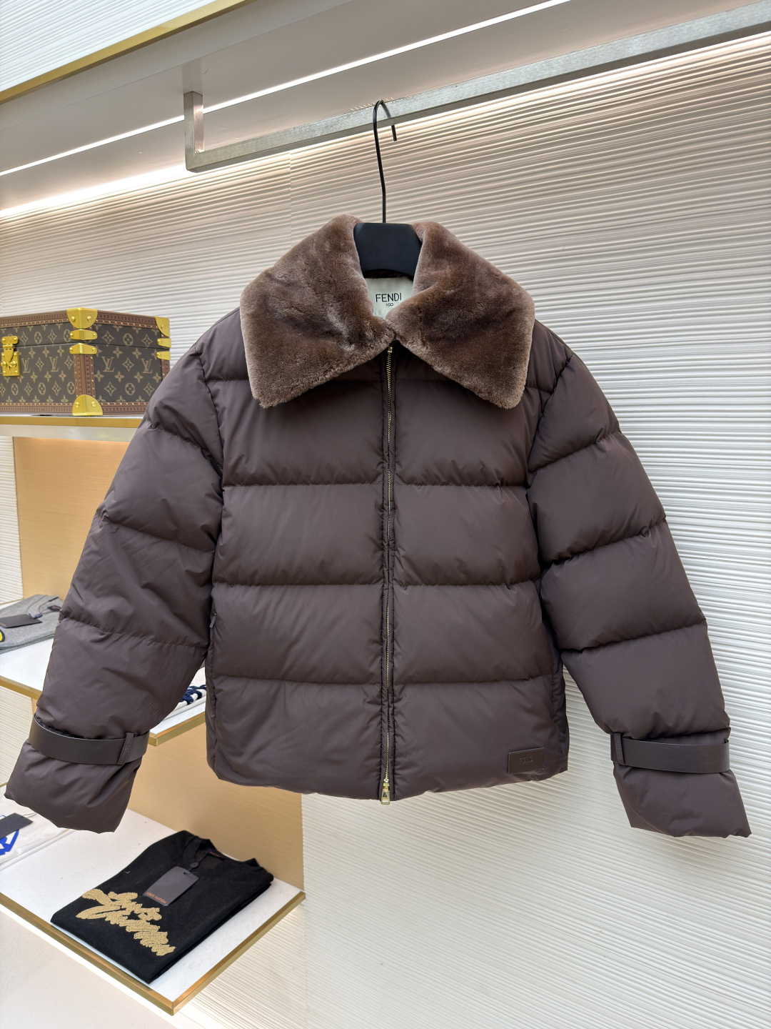 Fendi ● 1681573-G25 ● ● ● ● ● 815 ● S-M-L ● 90% GiaccaPiumino Giacca