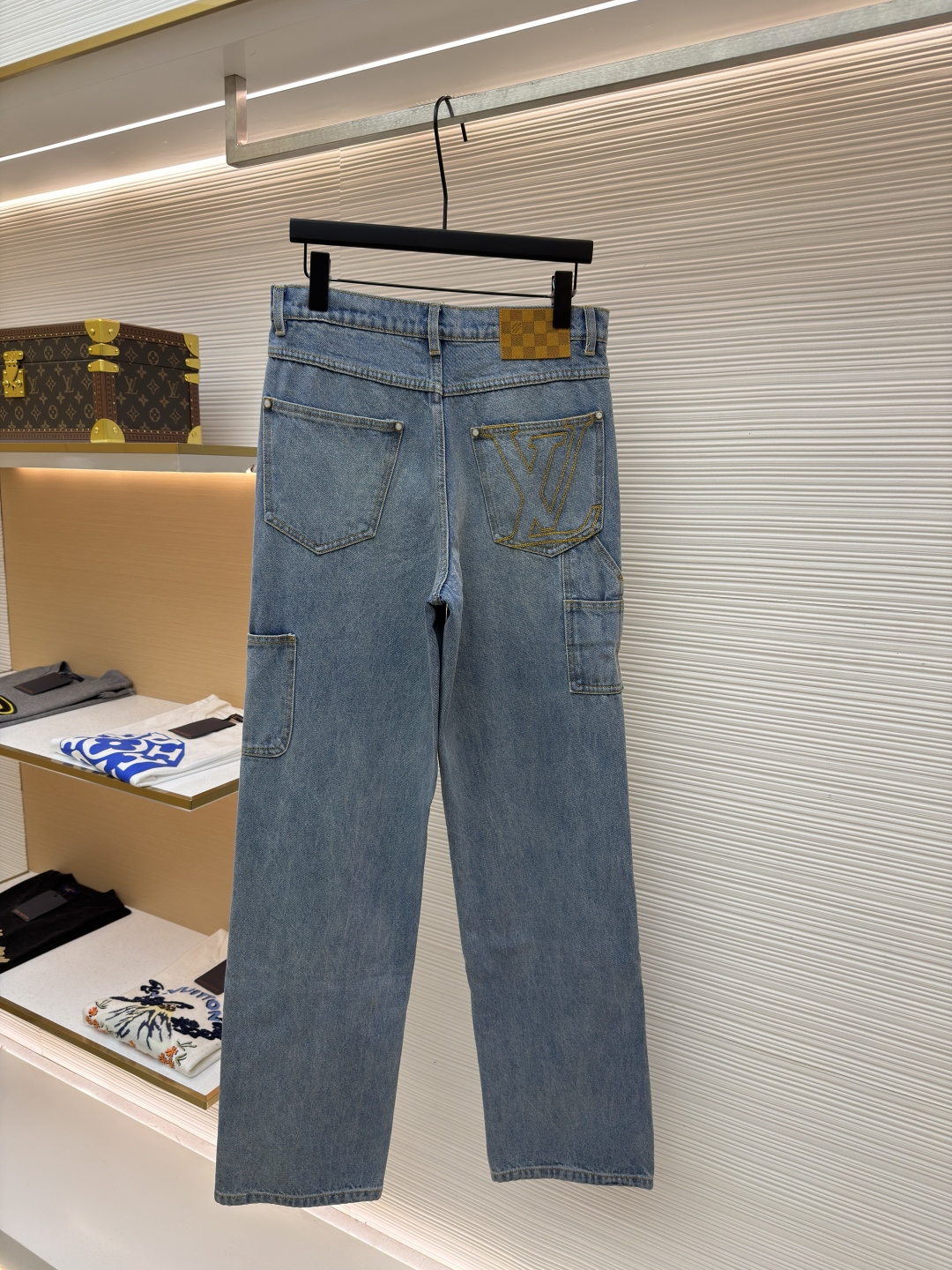 Alternative view of Louis Vuitton Pants 10939