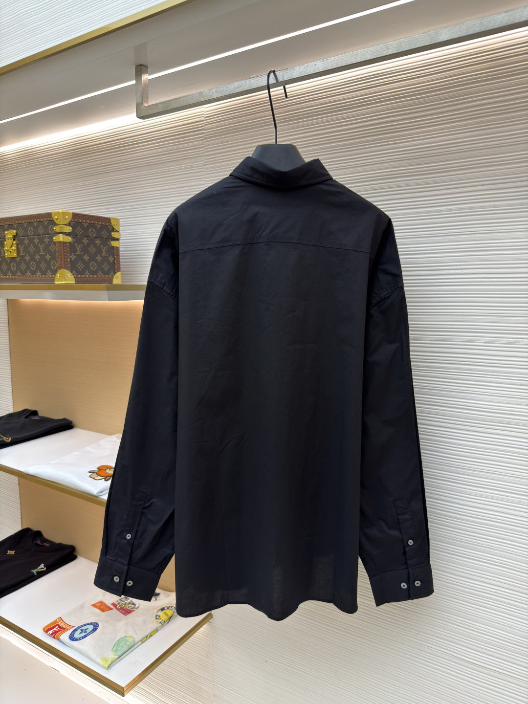 Alternative view of Shirt 13133