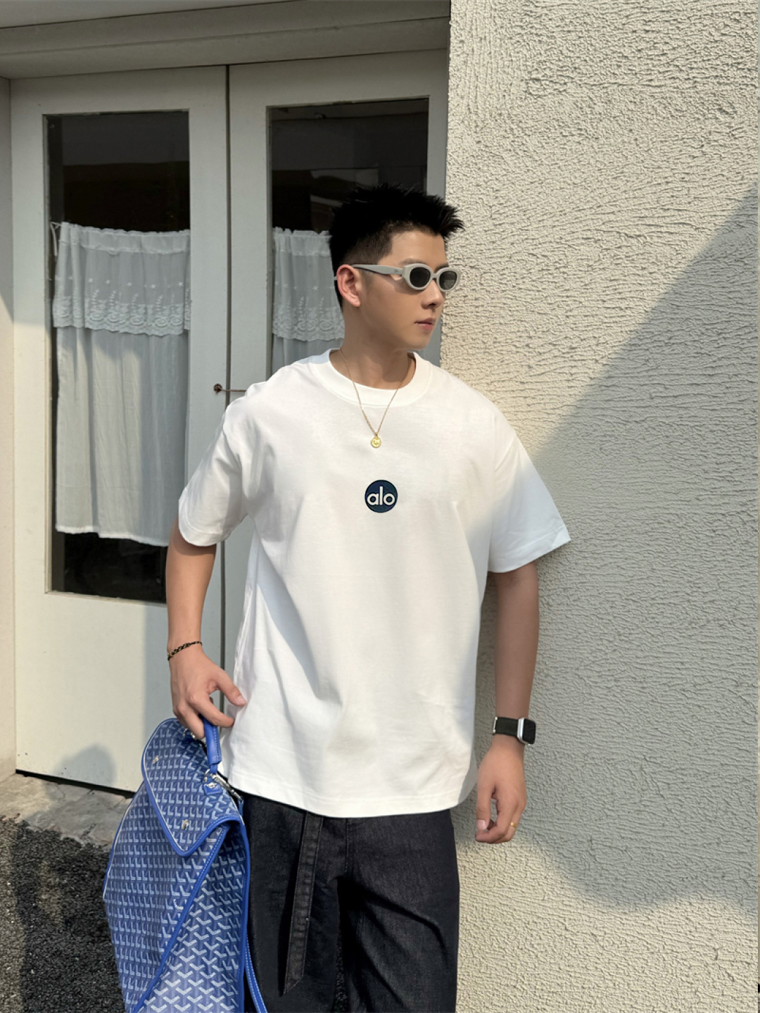 NO:470407,alo 2025 spring and summer new short-sleeved T-shirt 300g heavy cotton letter logo color black white S M L XL XXL,,T-shirt,tees,t-shirt,alexander wang19860909alo 2025春夏新款短袖T恤 300克重磅纯棉字母Logo 颜色黑色 白色 码数S M L XL XXL,,T-shirt,tees，t-shirt,alexander wang,Men's clothing
