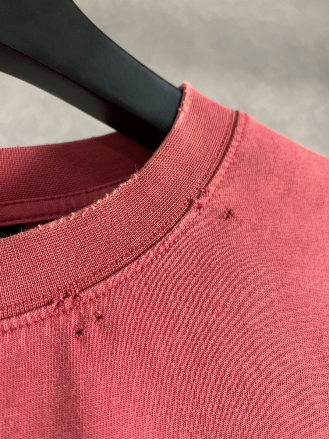 顶级） Balenciaga/巴黎世家 磨破 胶带圆领短袖T恤