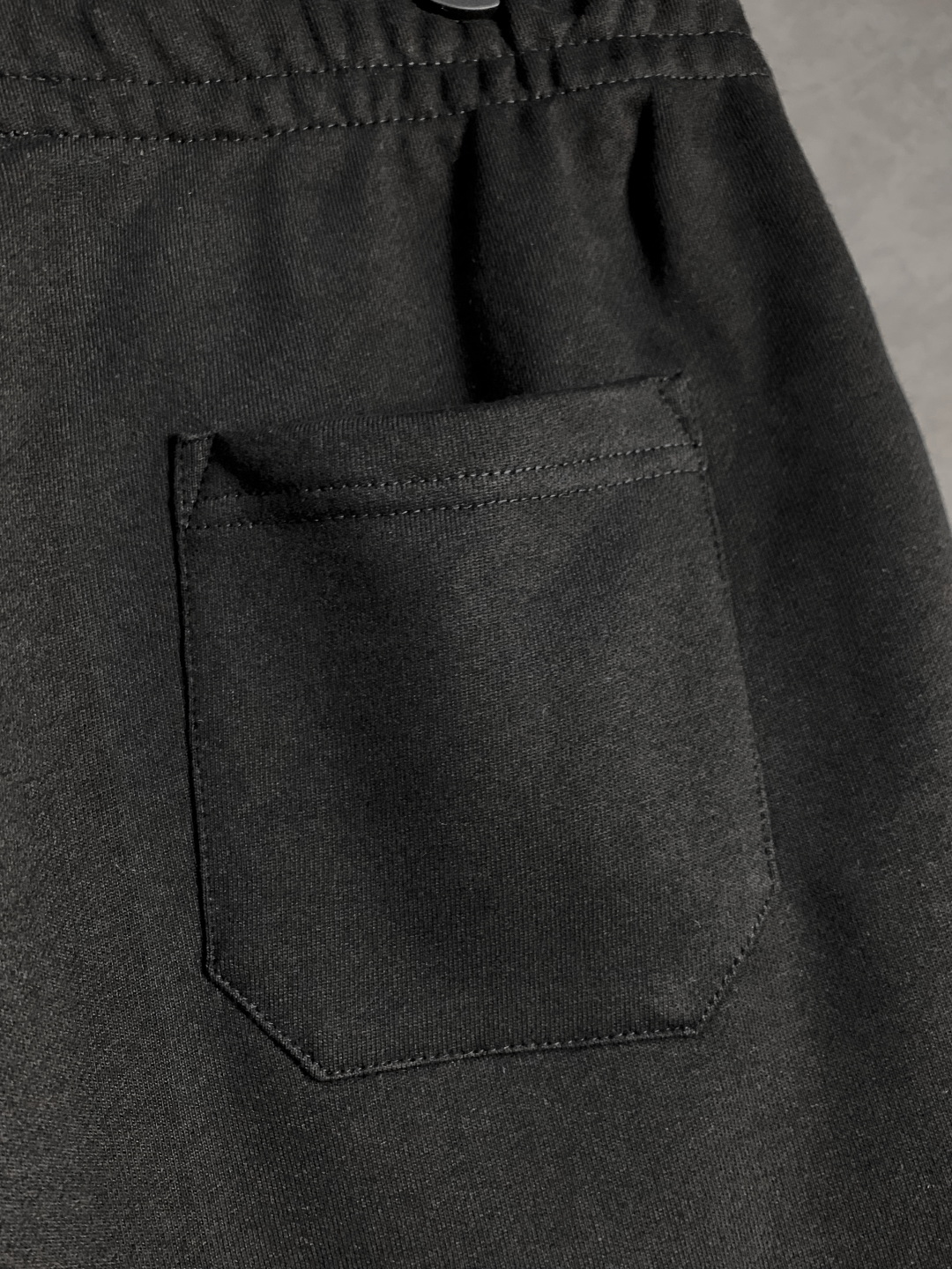 Burberry/巴宝莉 圆圈战马短裤