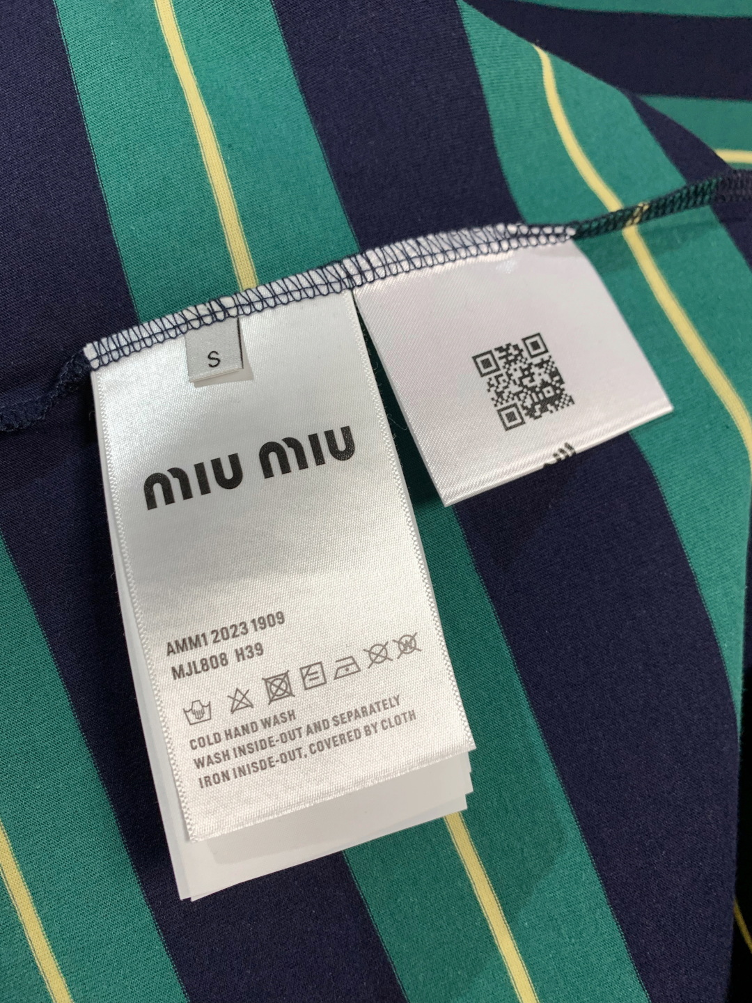 Miumiu 新款系列 条纹微标口袋短袖T恤