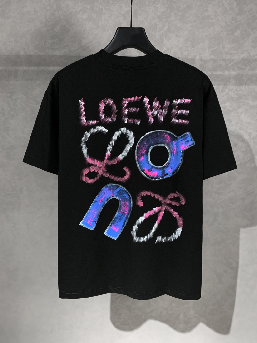LOEWE/罗意威 新款系列 标识字母手绘图案圆领短袖T恤