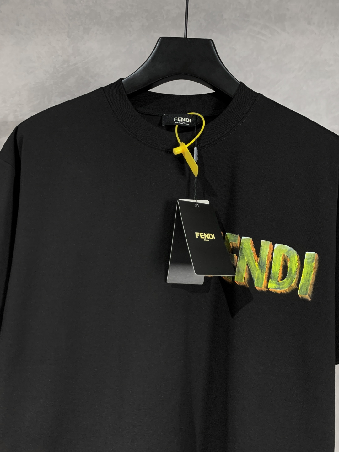 fendi 芬迪 字母手绘圆领短袖T恤