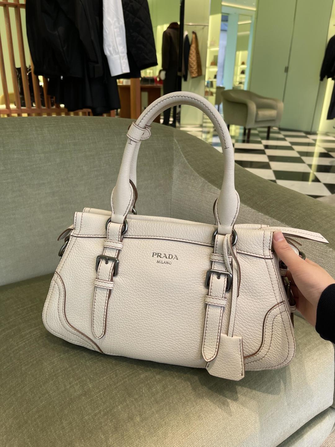 NO:688587,Cabinet picture,Prada【Top original order】,prada19860909柜图,普拉达【顶级原单】,prada,Bag