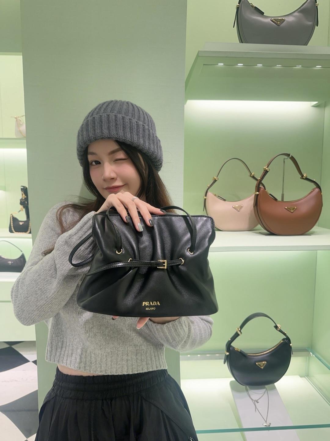 NO:688612,Cabinet picture,Prada【Top original order】,prada19860909柜图,普拉达【顶级原单】,prada,Bag