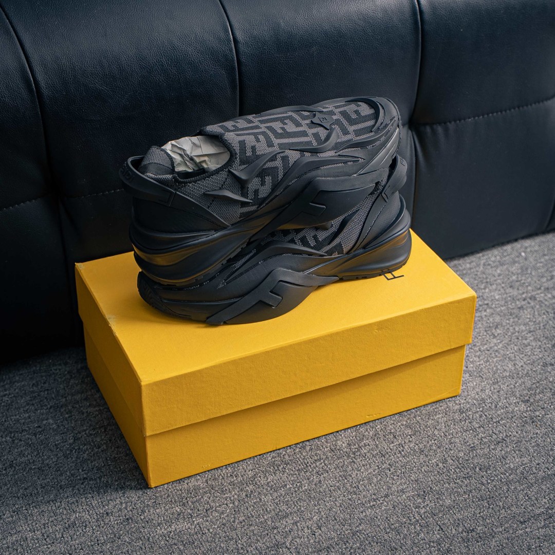 280 芬迪Fendi Flow Sneaker Low 流动系列低帮前卫袜套式一脚蹬透气针织休闲运动慢跑鞋 7E1504AN89F0R7R