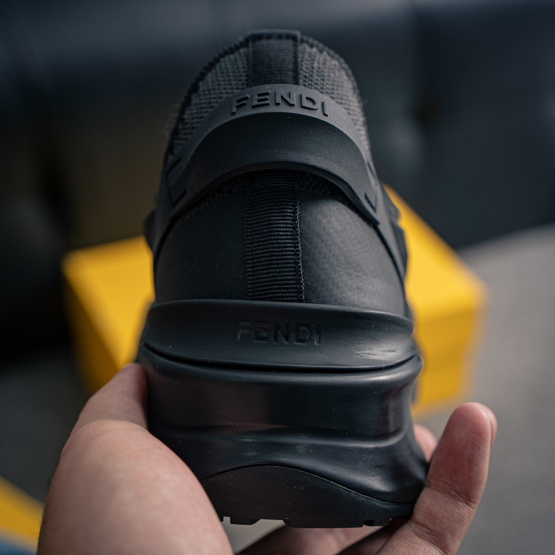 280 芬迪Fendi Flow Sneaker Low 流动系列低帮前卫袜套式一脚蹬透气针织休闲运动慢跑鞋 7E1504AN89F0R7R