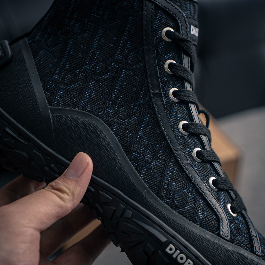B28 Dior 老花刺绣运动休闲鞋高帮系带老爹鞋 Dior 迪奥-Top High Quatity Cheap Sneakers Fashion Clothing Clothes Bags handbags Shoes of all Brand wholesale With The best Quality And Beautiful Price from China Factory Chinese suppliers wholesaler seller B28 Dior 老花刺绣运动休闲鞋高帮系带老爹鞋 Dior 迪奥