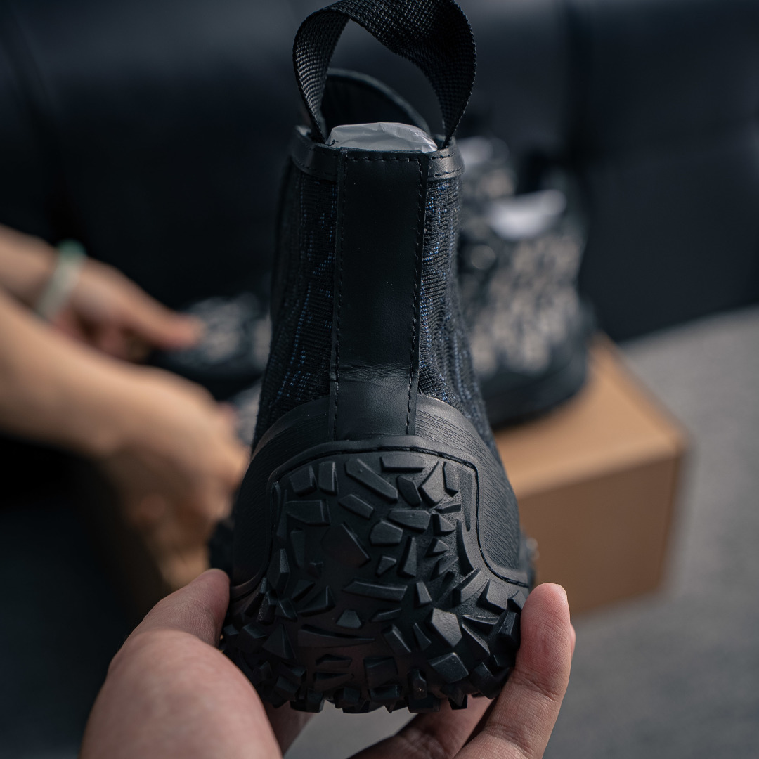 B28 Dior 老花刺绣运动休闲鞋高帮系带老爹鞋 Dior 迪奥-Top High Quatity Cheap Sneakers Fashion Clothing Clothes Bags handbags Shoes of all Brand wholesale With The best Quality And Beautiful Price from China Factory Chinese suppliers wholesaler seller B28 Dior 老花刺绣运动休闲鞋高帮系带老爹鞋 Dior 迪奥
