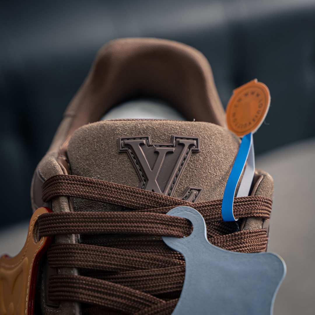 420 LV Trainer系列高奢运动鞋 新款芯片潮人必备单品-Chinese UA Cheap High Quatity Brand Clothes Bags handbags Sneakers wholesale wholesaler seller from China Factory suppliers Fashion Clothing Shoes best Quality Beautiful Price 420 LV Trainer系列高奢运动鞋 新款芯片潮人必备单品