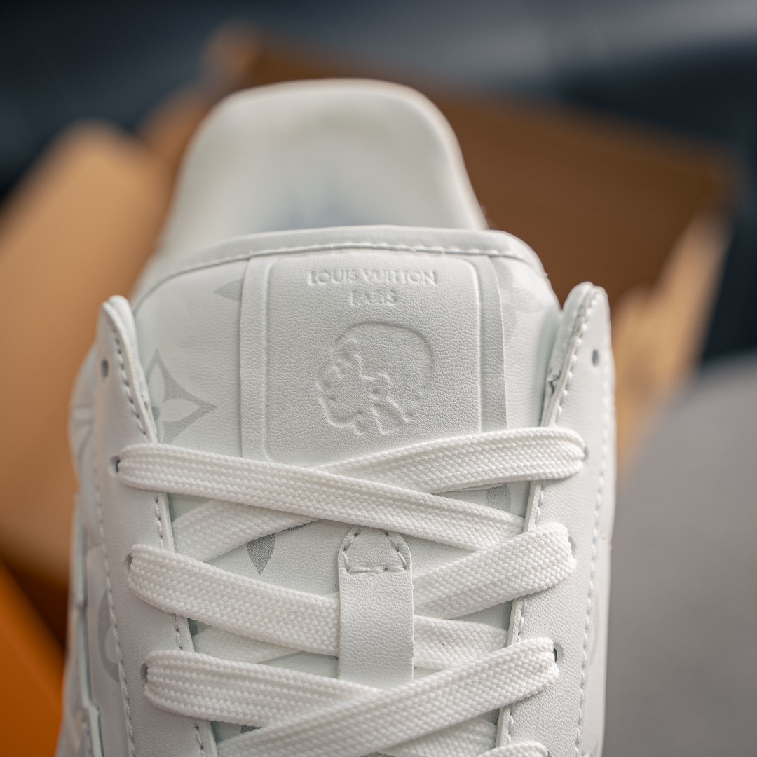 当季新款 LV BUTTERSOFT 运动鞋 本款 LV Buttersoft 运动鞋-High Quatity Cheap Brand wholesale wholesaler seller Clothes Bags handbags Sneakers Top Fashion Clothing Shoes from China Factory Chinese suppliers best Quality Beautiful Price 当季新款 LV BUTTERSOFT 运动鞋 本款 LV Buttersoft 运动鞋