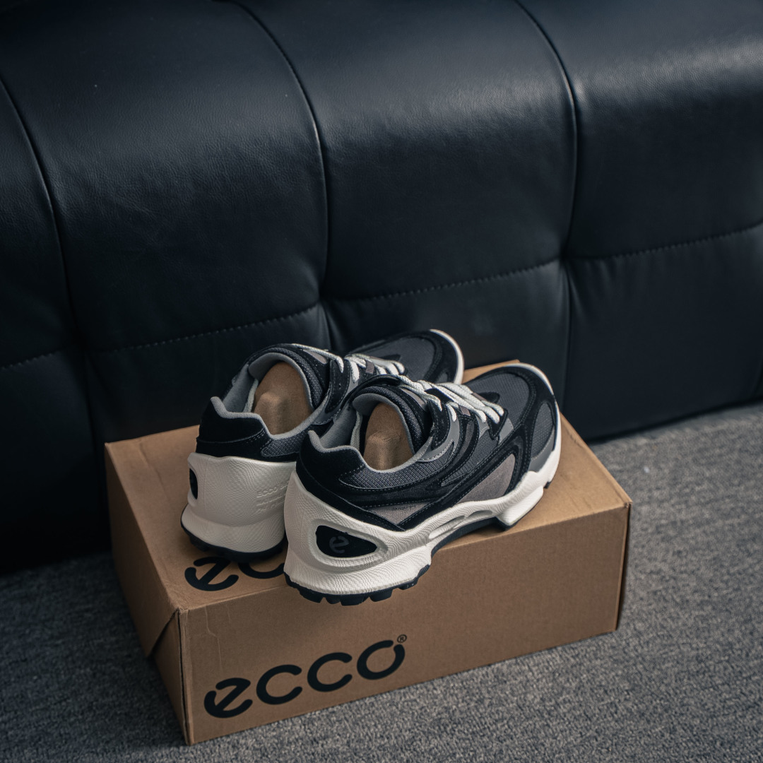 260 ECCO爱步803474徒步鞋男防滑透气户外登山鞋夏-Chinese UA Cheap High Quatity Brand Clothes Bags handbags Sneakers wholesale wholesaler seller from China Factory suppliers Fashion Clothing Shoes best Quality Beautiful Price 260 ECCO爱步803474徒步鞋男防滑透气户外登山鞋夏
