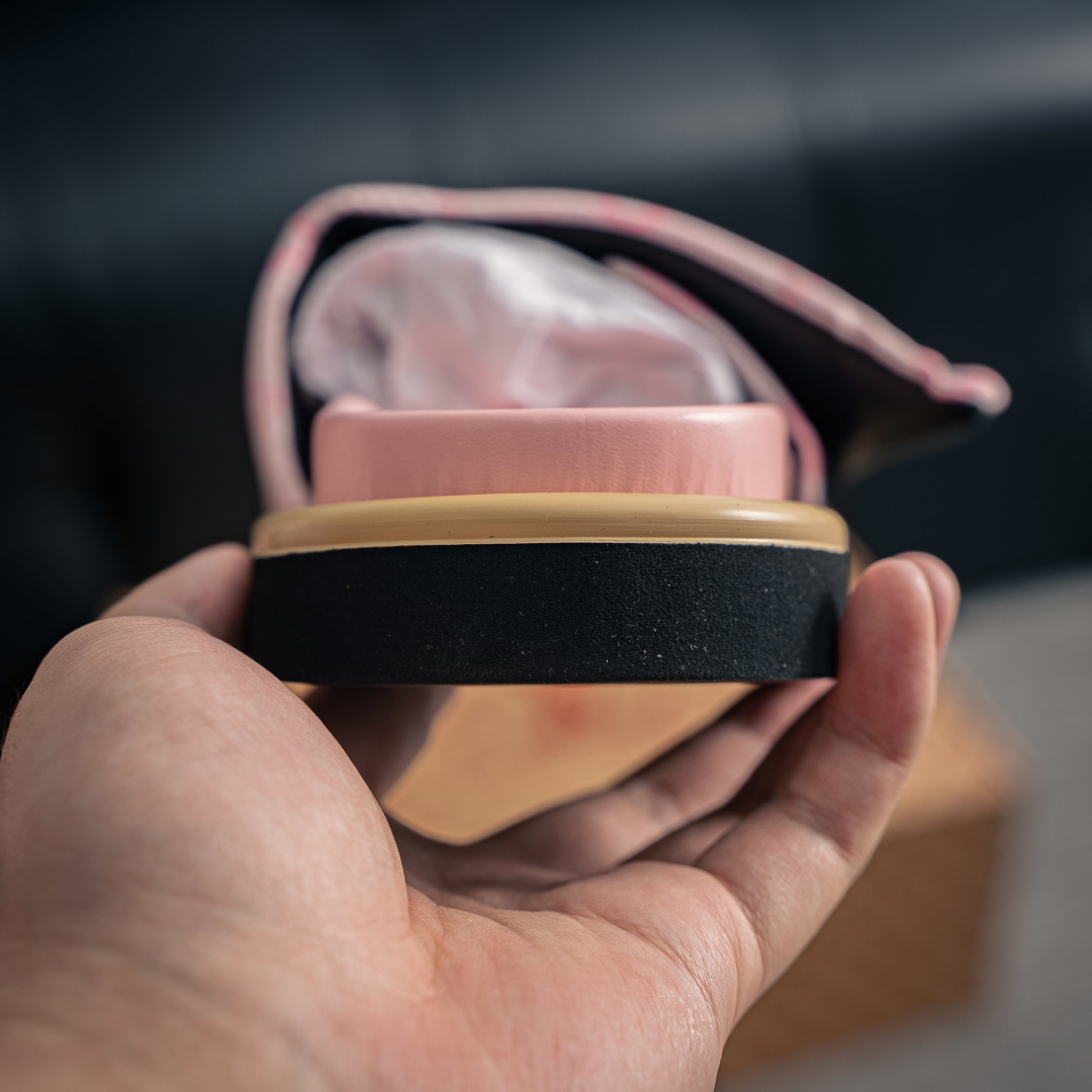 220 Louis Vuitton 2026 专柜 春夏新款 最高限定 专柜上新 LV情侣厚底魔术贴拖鞋-Chinese UA Cheap High Quatity Brand Clothes Bags handbags Sneakers wholesale wholesaler seller from China Factory suppliers Fashion Clothing Shoes best Quality Beautiful Price 220 Louis Vuitton 2026 专柜 春夏新款 最高限定 专柜上新 LV情侣厚底魔术贴拖鞋