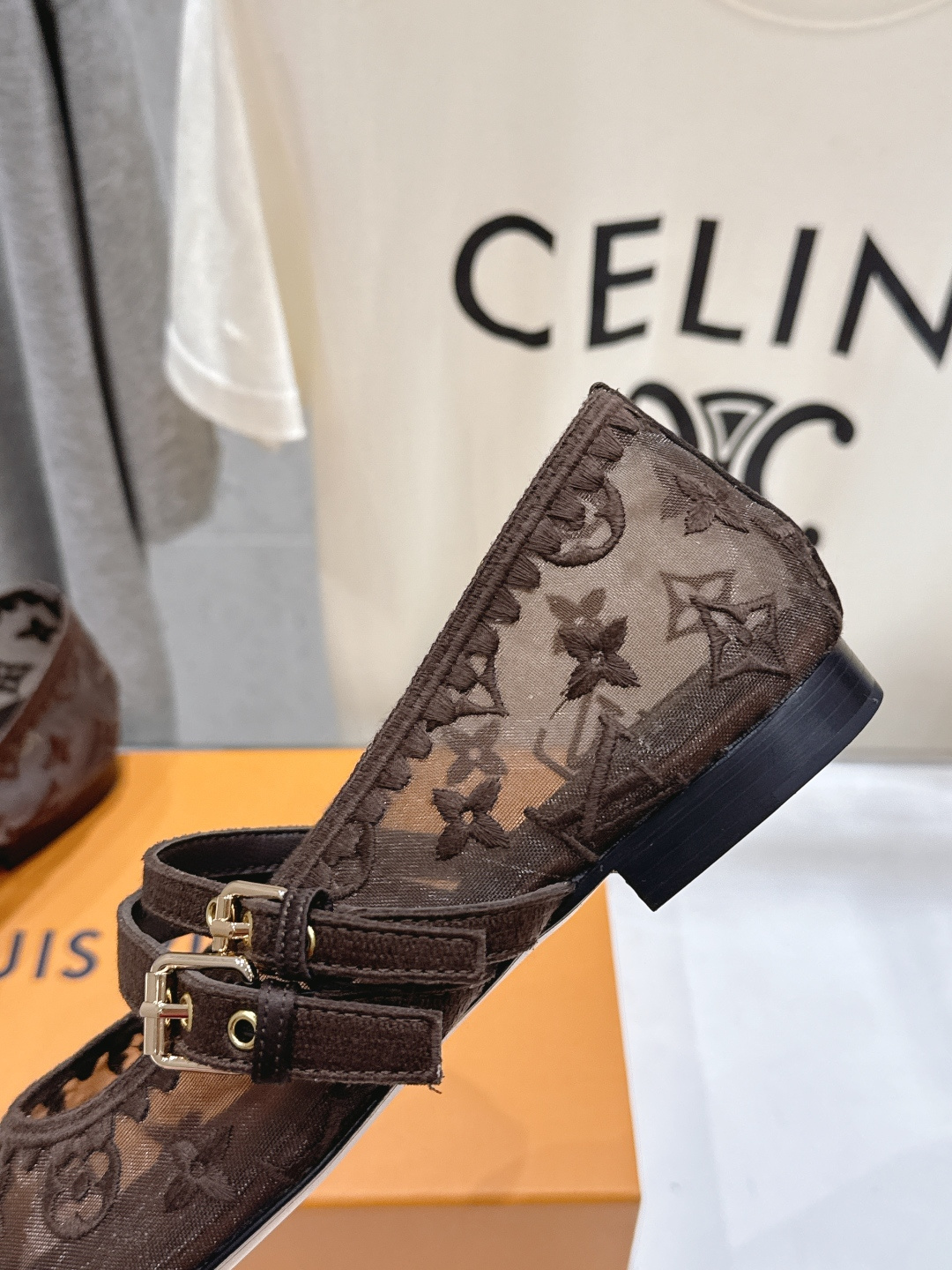 高版本出厂 Louis Vuitton ss26 new arrival LV驴牌春夏系列玛丽珍刺绣网面平底鞋单鞋 高版本出厂 Louis Vuitton ss26 new arrival LV驴牌春夏系列玛丽珍刺绣网面平底鞋单鞋