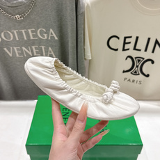 高版本出厂 Bottega Veneta/BV F065 2026ss新款浅口玛丽珍平底鞋芭蕾舞鞋 小圆头的设计 通勤必 高版本出厂 Bottega Veneta/BV F065 2026ss新款浅口玛丽珍平底鞋芭蕾舞鞋 小圆头的设计 通勤必