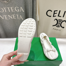高版本出厂 Bottega Veneta/BV F065 2026ss新款浅口玛丽珍平底鞋芭蕾舞鞋 小圆头的设计 通勤必 高版本出厂 Bottega Veneta/BV F065 2026ss新款浅口玛丽珍平底鞋芭蕾舞鞋 小圆头的设计 通勤必