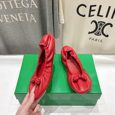 高版本出厂 Bottega Veneta/BV F065 2026ss新款浅口玛丽珍平底鞋芭蕾舞鞋 小圆头的设计 通勤必 高版本出厂 Bottega Veneta/BV F065 2026ss新款浅口玛丽珍平底鞋芭蕾舞鞋 小圆头的设计 通勤必
