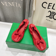 高版本出厂 Bottega Veneta/BV F065 2026ss新款浅口玛丽珍平底鞋芭蕾舞鞋 小圆头的设计 通勤必 高版本出厂 Bottega Veneta/BV F065 2026ss新款浅口玛丽珍平底鞋芭蕾舞鞋 小圆头的设计 通勤必