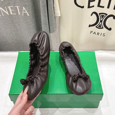 高版本出厂 Bottega Veneta/BV F065 2026ss新款浅口玛丽珍平底鞋芭蕾舞鞋 小圆头的设计 通勤必 高版本出厂 Bottega Veneta/BV F065 2026ss新款浅口玛丽珍平底鞋芭蕾舞鞋 小圆头的设计 通勤必