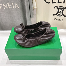 高版本出厂 Bottega Veneta/BV F065 2026ss新款浅口玛丽珍平底鞋芭蕾舞鞋 小圆头的设计 通勤必 高版本出厂 Bottega Veneta/BV F065 2026ss新款浅口玛丽珍平底鞋芭蕾舞鞋 小圆头的设计 通勤必