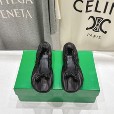 高版本出厂 Bottega Veneta/BV F065 2026ss新款浅口玛丽珍平底鞋芭蕾舞鞋 小圆头的设计 通勤必 高版本出厂 Bottega Veneta/BV F065 2026ss新款浅口玛丽珍平底鞋芭蕾舞鞋 小圆头的设计 通勤必