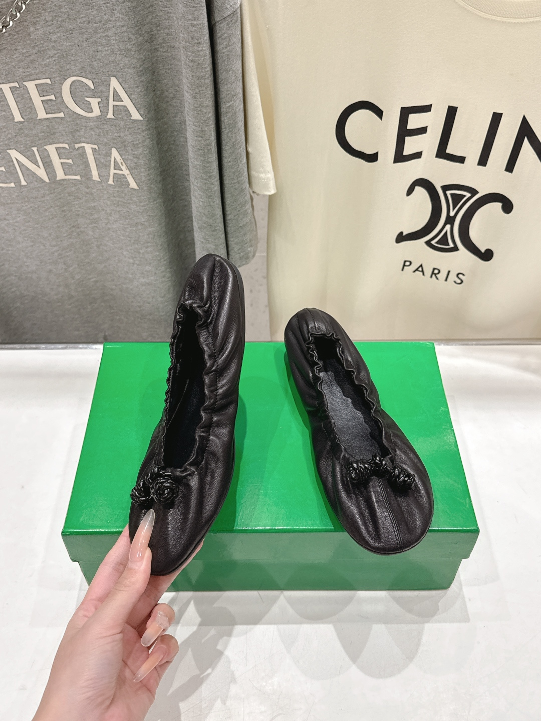 高版本出厂 Bottega Veneta/BV F065 2026ss新款浅口玛丽珍平底鞋芭蕾舞鞋 小圆头的设计 通勤必 高版本出厂 Bottega Veneta/BV F065 2026ss新款浅口玛丽珍平底鞋芭蕾舞鞋 小圆头的设计 通勤必