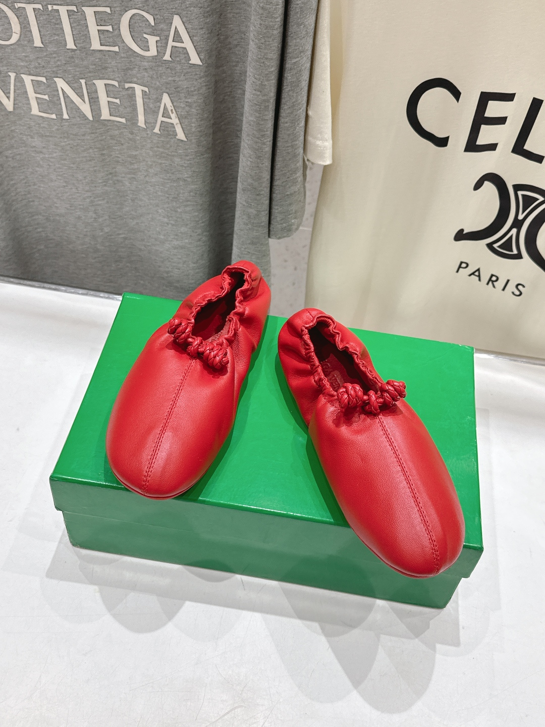 高版本出厂 Bottega Veneta/BV F065 2026ss新款深口玛丽珍平底鞋芭蕾舞鞋 小圆头的设计 通勤必 高版本出厂 Bottega Veneta/BV F065 2026ss新款深口玛丽珍平底鞋芭蕾舞鞋 小圆头的设计 通勤必