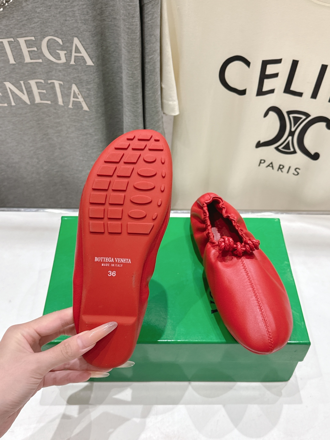 高版本出厂 Bottega Veneta/BV F065 2026ss新款深口玛丽珍平底鞋芭蕾舞鞋 小圆头的设计 通勤必 高版本出厂 Bottega Veneta/BV F065 2026ss新款深口玛丽珍平底鞋芭蕾舞鞋 小圆头的设计 通勤必