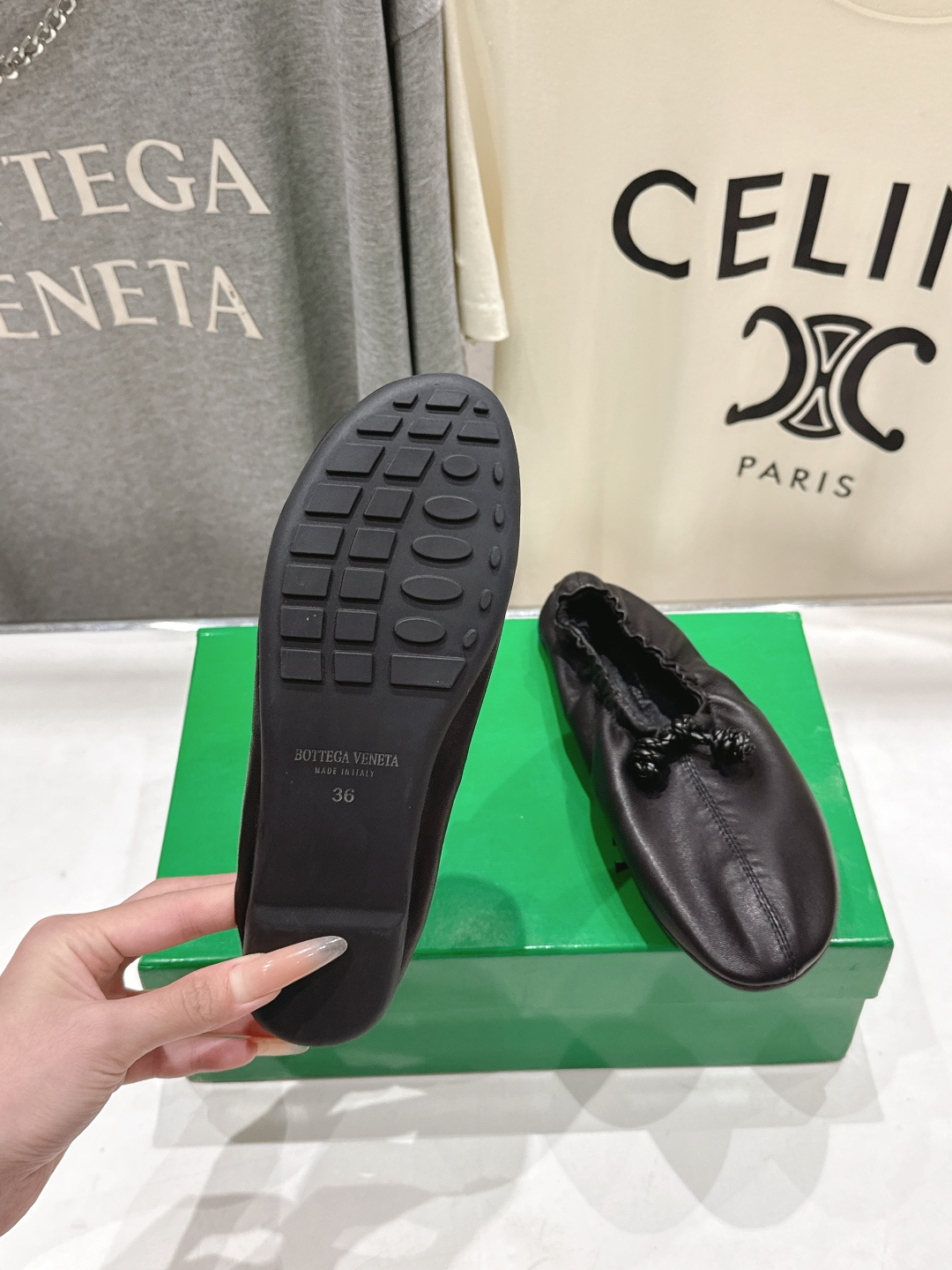 高版本出厂 Bottega Veneta/BV F065 2026ss新款深口玛丽珍平底鞋芭蕾舞鞋 小圆头的设计 通勤必