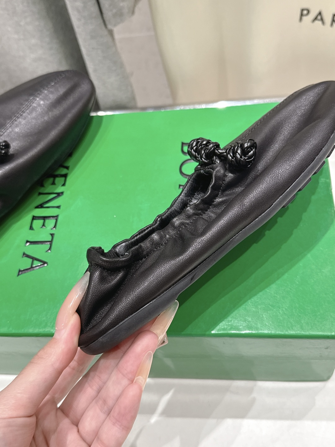 高版本出厂 Bottega Veneta/BV F065 2026ss新款深口玛丽珍平底鞋芭蕾舞鞋 小圆头的设计 通勤必