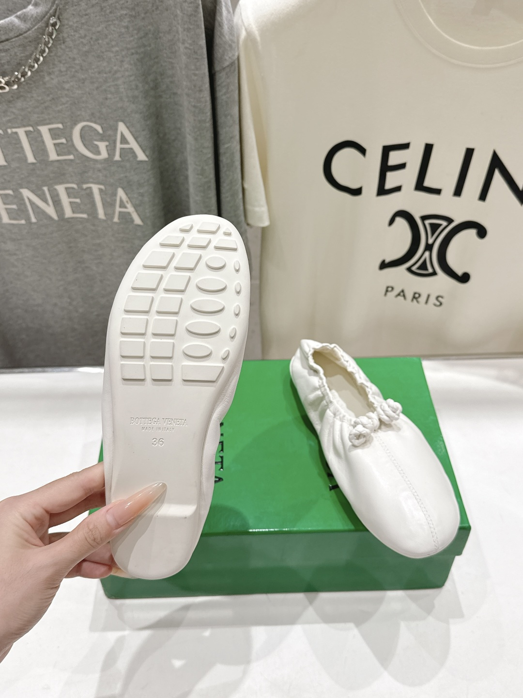 高版本出厂 Bottega Veneta/BV F065 2026ss新款深口玛丽珍平底鞋芭蕾舞鞋 小圆头的设计 通勤必 高版本出厂 Bottega Veneta/BV F065 2026ss新款深口玛丽珍平底鞋芭蕾舞鞋 小圆头的设计 通勤必