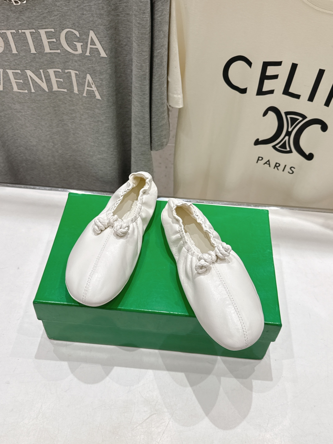 高版本出厂 Bottega Veneta/BV F065 2026ss新款深口玛丽珍平底鞋芭蕾舞鞋 小圆头的设计 通勤必 高版本出厂 Bottega Veneta/BV F065 2026ss新款深口玛丽珍平底鞋芭蕾舞鞋 小圆头的设计 通勤必