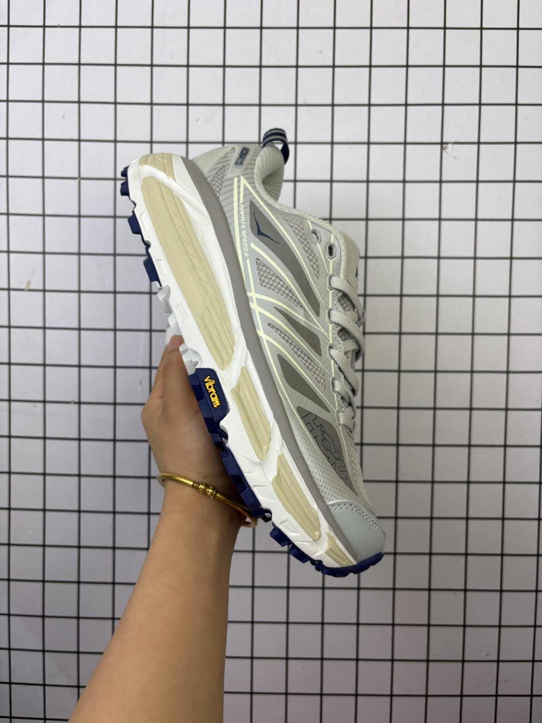 💰120
Hoka Mafate Speed 2
超轻厚底轻量山地跑步鞋
原装轻量化材料Fresh Foam
超轻量中底全部用料过3C认证
滚动平衡科技减少33%能量消耗 货号: 1126851 OPR
码数:36 36.5 37 38 38.5 39 40 40.5 41 42 42.5 43 44 44.5 45
编码688