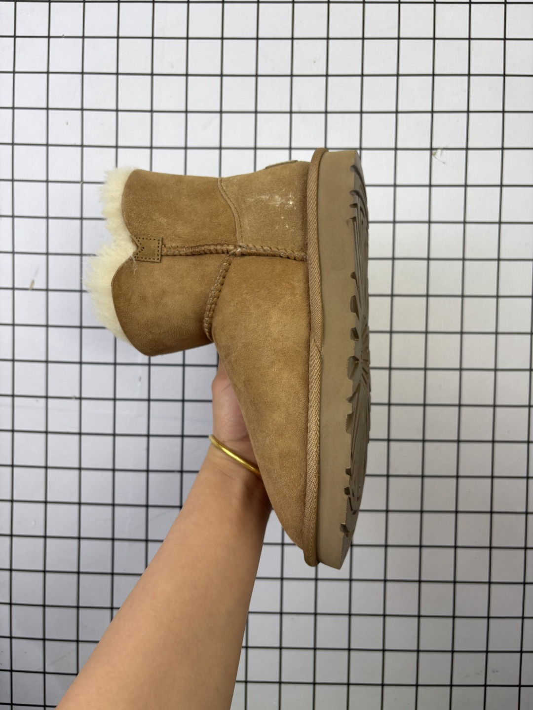 💰150 公司级✅UGG MINI BAILEY BUTTON II 秋冬欧美风经典纽扣短筒平底套筒短靴雪地靴 货号:1016422 Size:35～40 编码699