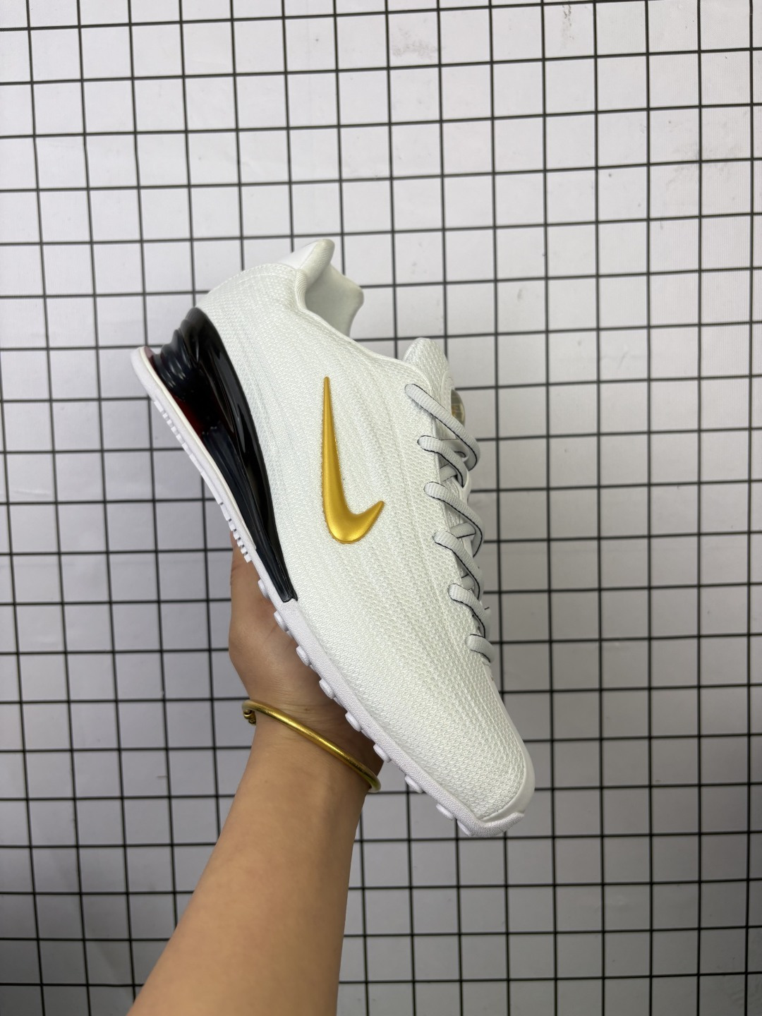 Nike Shox Z 耐克专利弹簧气柱跑步鞋 HQ7540-100 编码旭D