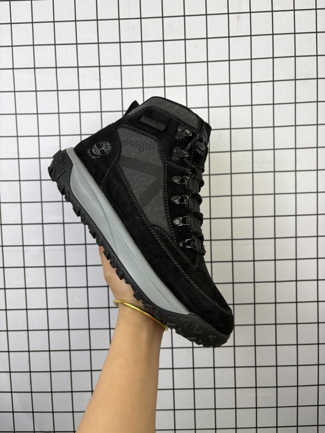 💰210
添柏岚Timberland Wheat Premium 6 Inch Leather Boots全新英伦风户外马丁大黄靴
货号:TB010361 713
尺码:38~45半
编码701