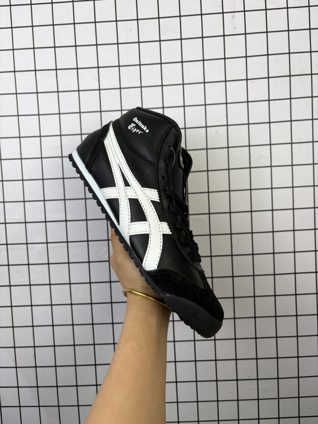 💰100 
ASICS/亚瑟士 Onitsuka Tiger/鬼冢虎 MEXICO 66男女款高帮
Size:36～45
编码双M