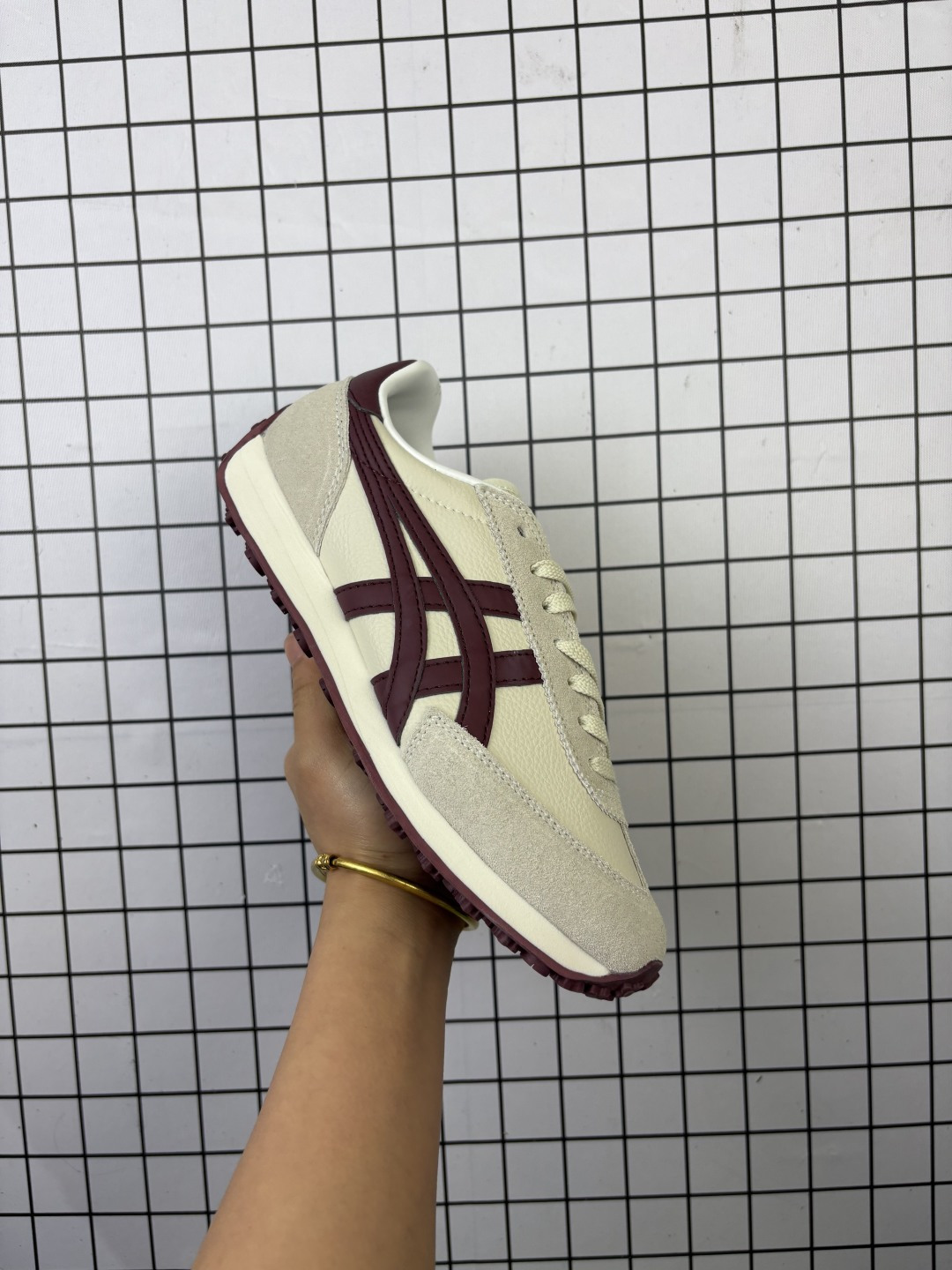 💰130 公司级✅Onitsuka Tiger鬼塚虎 Edr 78 舒适百搭防滑耐磨 低帮跑步鞋 货号:1183B411-250 尺码:36-45 编码768