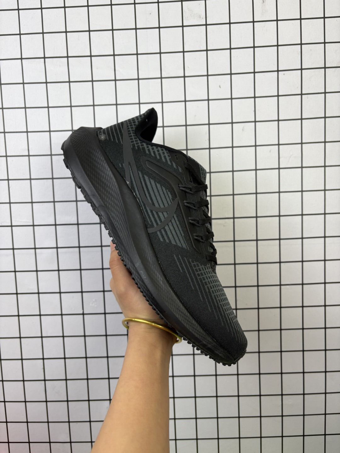 💰110 公司级 采用全新双层超轻透气网眼布材质 内里嵌入定型海绵 中底搭载前Zoom+全掌React配置❗全新耐克 Air Zoom Pegasus 39”White/Blue/Red“39代超级飞马涡轮增压马拉松休闲运动慢跑鞋“网织白宝蓝红”DX3350- 尺码39 40 40.5 41 42 42.5 43 44 45 46 编码788