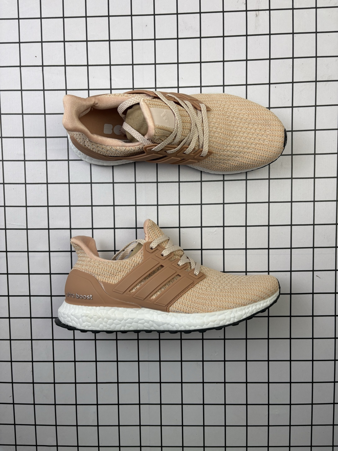 Adidas/阿迪达斯 Adidas Ultra Boost UB 4.0爆米花材质缓震慢跑鞋系列 BB6309 类型:男女鞋 编码:大Y