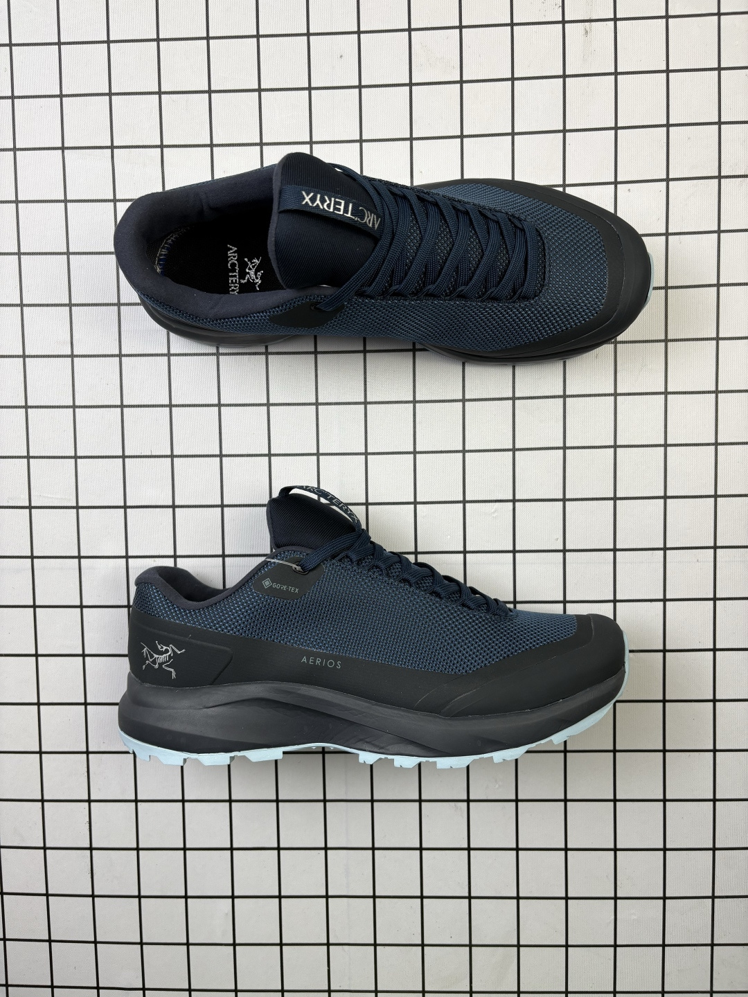 🈴💰180
始祖鸟ArcteryxKonsealLT 户外高性能超轻舒适透气 休闲运动徒步登山鞋 始祖鸟 这款KONSEAL 户外鞋的设计可应对多数技术路线和长途徒步。灵感来自野外跑步鞋,在支撑和保护的基础上更添灵活轻快。Vibram®Megagrip外底在干湿地面上均具有强大的抓地力,TPU鞋底和鞋底凸耳提高了稳定性。极简的设计可减少碎屑进入,并能轻松融入都市环境。
编码707
尺码:36-45