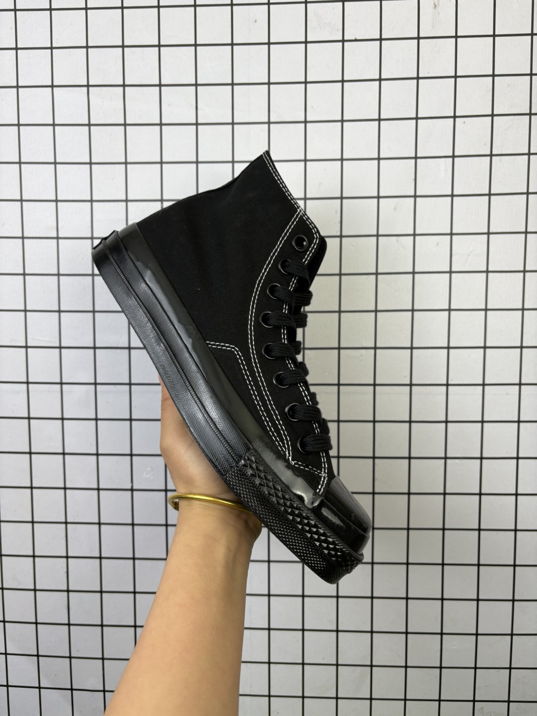 💰95
CONVERSE/匡威 💯男女鞋真标硫化工艺,双层围条夹布防开胶工艺,聚氨酯硅蓝PU中底❗2021官方新色,匡威Converse Chuck Taylor All Star 1970s High"The Great Outdoors - Multi"复古高帮休闲运动硫化百搭板鞋“
类型:男女鞋
码数:35 36 36.5 37 38 39 39.5 40 41 41.5 42 42.5 43 44
编码648