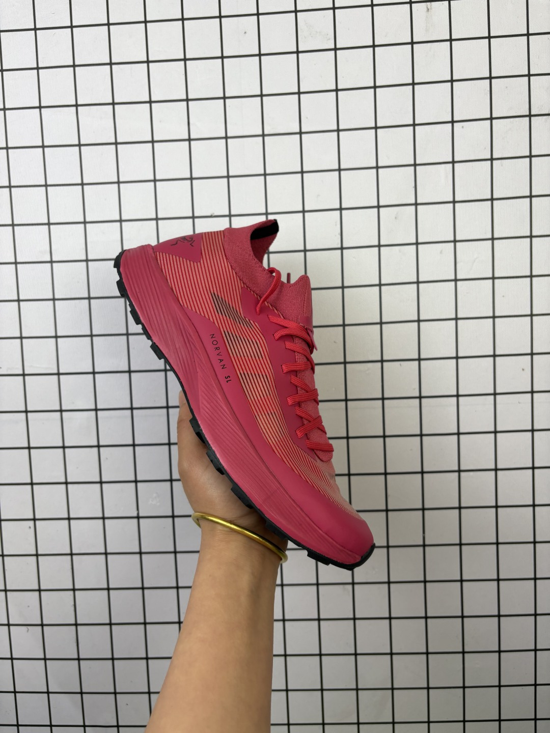 💰210 公司级！始祖鸟Arcteryx BORA2 MID 18718始祖鸟 低帮防水攀登徒步鞋 攀爬多功能运动鞋 Size36-40 编码755