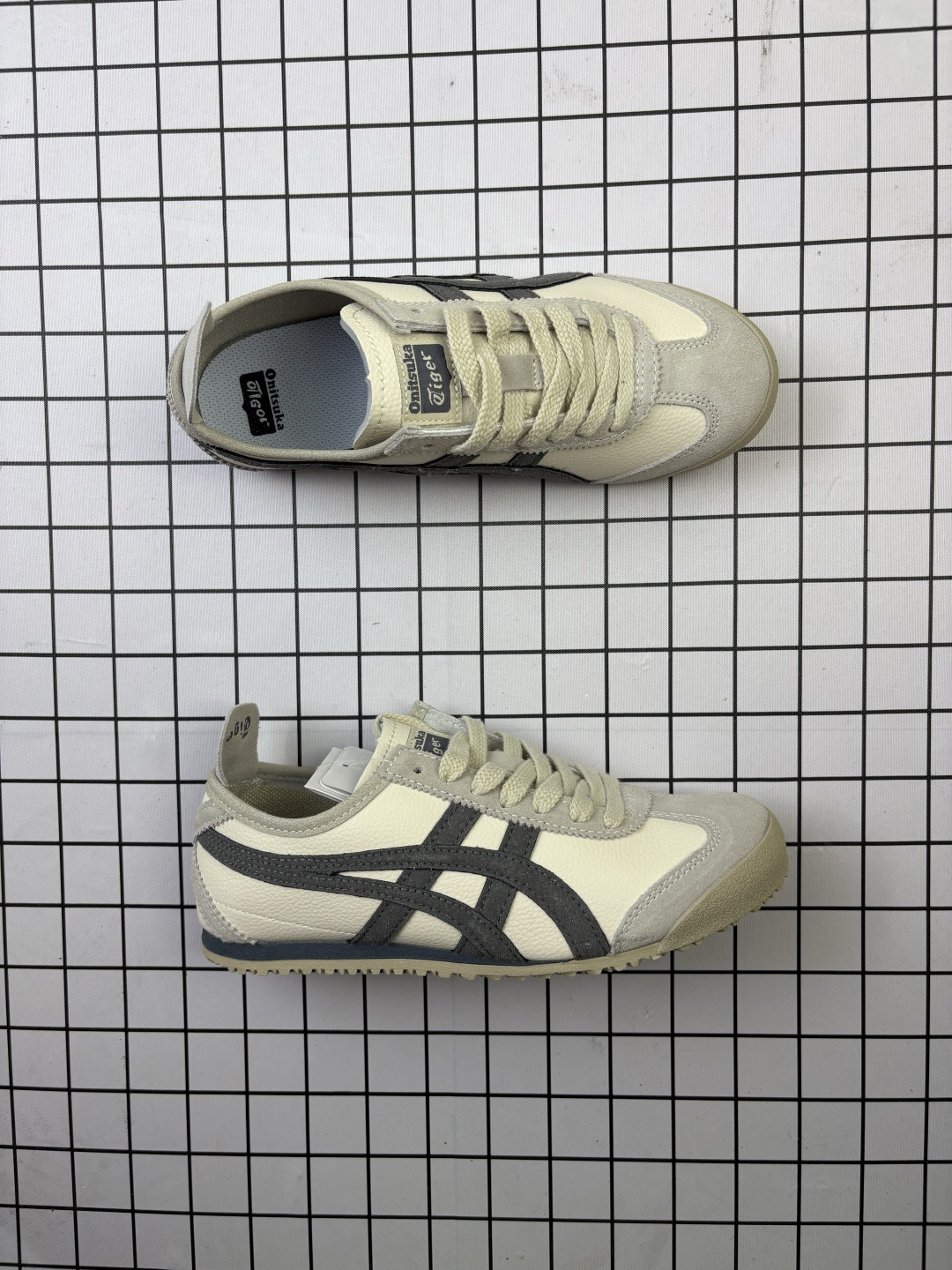 💰80 Asics/亚瑟士 MEXICO 66 SD日产经典老牌-鬼塚虎/Onitsuka Tiger Mexico 66®经典墨西哥系列复古经典百搭板鞋休闲运动鞋慢跑鞋 采用柔软牛皮鞋面,超国标含胶率耐磨耐弯折RB大底。产品从款式颜色造型上体现出追求舒适和细节的完美。鞋类更是推崇手工制作的严谨,融舒适性与可穿性的设计风格。 注重细节的完美和别致魅力,既保持稳重,又不失轻松的时尚感 编号:758 Size:36~45